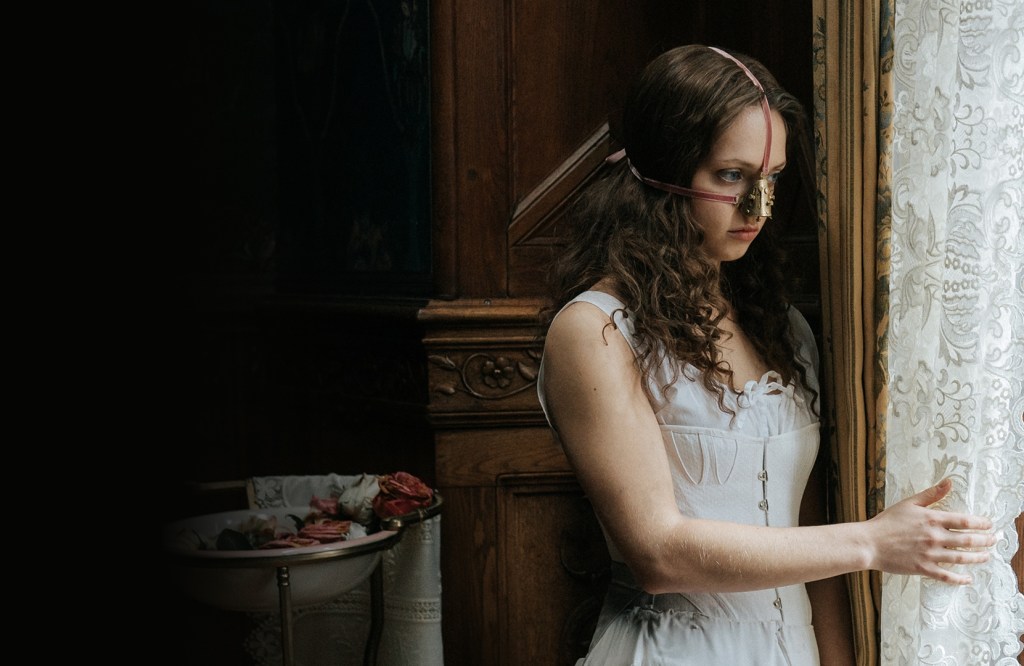 LA HERMANASTRA FEA - THE UGLY STEPSISTER